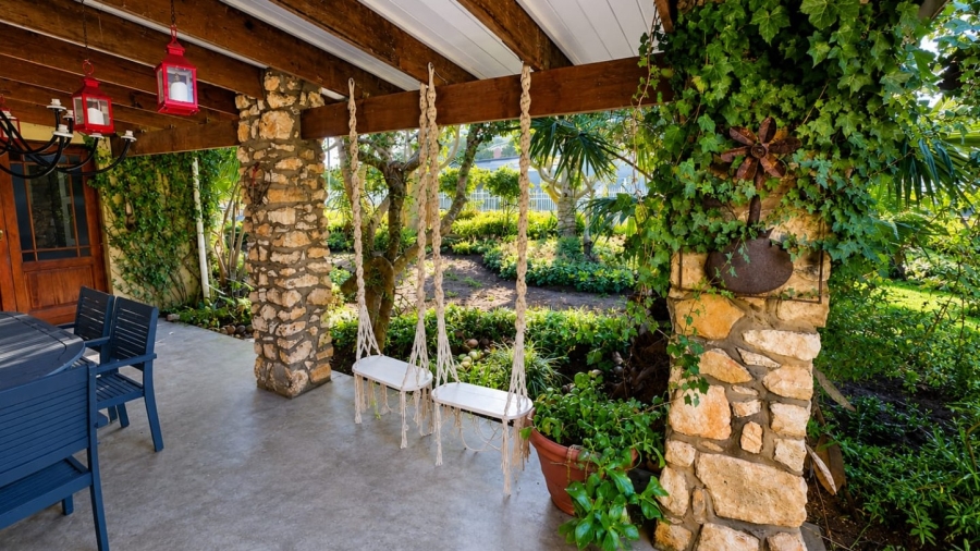 5 Bedroom Property for Sale in Stilbaai Wes Western Cape